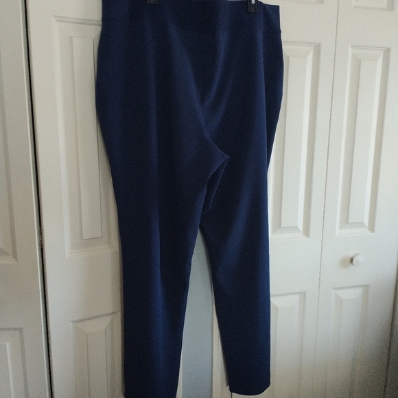 DG2 Diane Gilman Dark Navy Knit Ponte Pull on Pants Straight Leg 2X - Picture 2 of 11